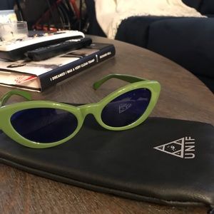 UNIF The Dollies sunglasses GREEN
